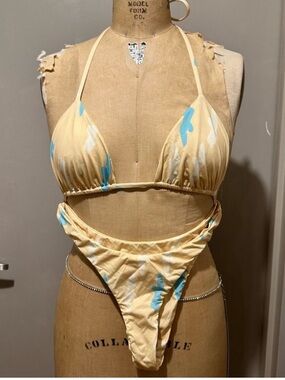 INAMORTATA “Orpheus” String Tie Triangle Bikini Top & “Seaside” Bottoms
